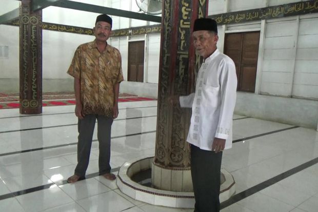 Masjid Nurul Huda atau lebih dikenal dengan nama Masjid Tuo Pulo Kambing yang terletak di Kabupaten Aceh Selatan. Foto/MNC Media/Ichdar Ifan