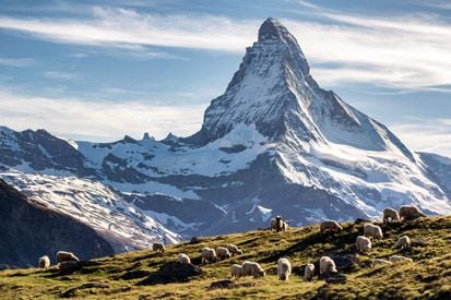 Mengenal Hamparan Gunung Terbesar dan Tertinggi di Dunia