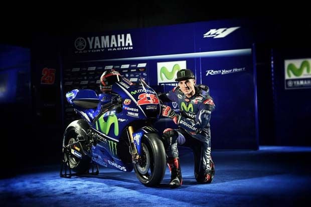 Maverick Vinales di sesi foto peresmian tim Yamaha Factory Racing untuk MotoGP 2017. (Foto-twimg) 2