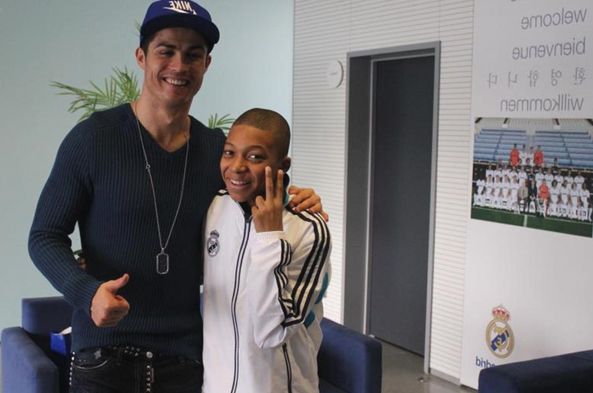 Empat Alasan Mbappe Sempurna Gantikan Ronaldo