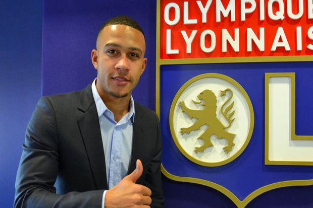 Belum Lama Ditinggal, Mourinho Ngarep Depay Balik ke MU