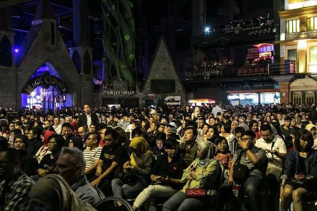Konser MLTR di Bandung Dipadati 1.700 Penonton