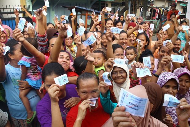 Alhamdulillah, Ratusan Warga Bekasi Dapat Beras Gratis dari Perindo