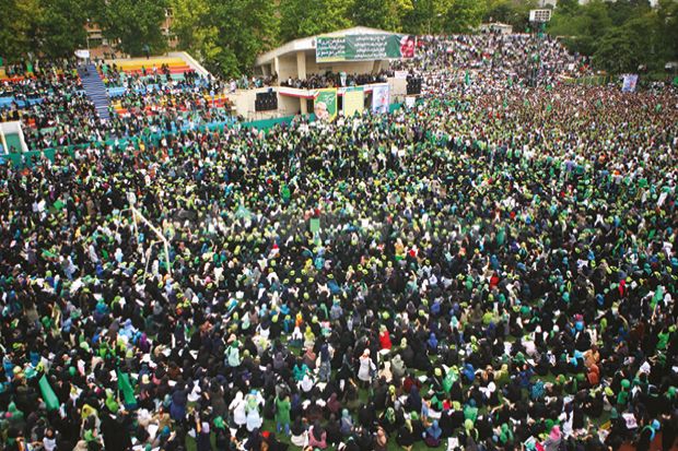 People Power di Panggung Politik Dunia