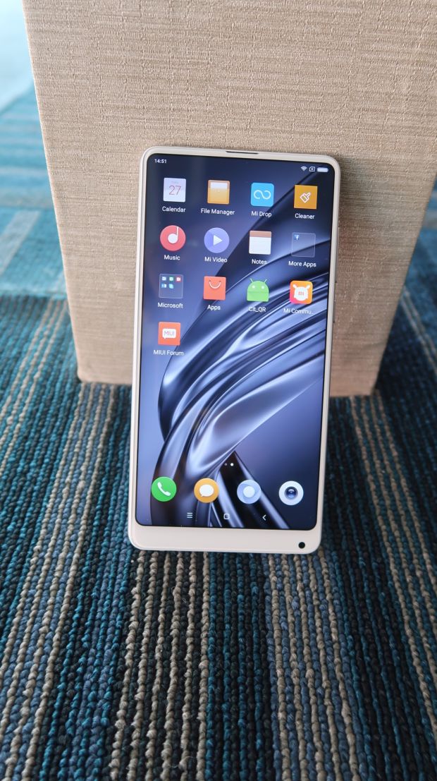 AI ala Mi Mix 2S, Mulai Asisten Suara hingga Edit Foto Otomatis