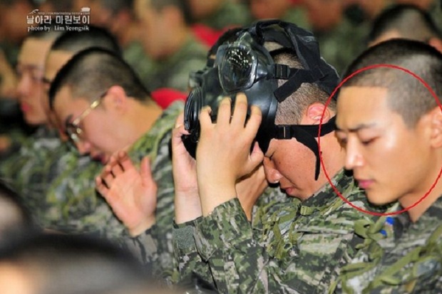 Yuk, Intip Latihan Militer Minho SHINee