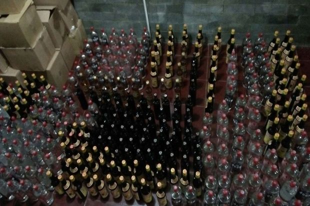 Polres Subang Gerebek Pabrik Miras Ilegal