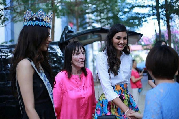Wow, Seluruh Kontestan Miss World 2018 Coba Menanam Padi
