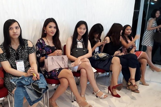 Peserta Audisi Miss Indonesia 2018 Berkaca pada Achintya Nilsen