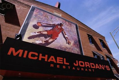 Selain Sepatu, Inilah Pendapatan Lain Michael Jordan
