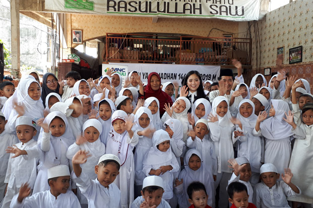 MNC Peduli Donasikan Ribuan Susu UHT untuk Anak Yatim Piatu di Gambir