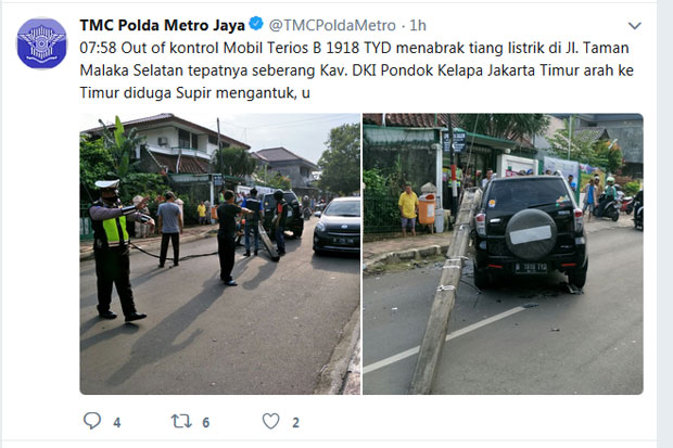 Mobil Terios Tabrak Tiang Listrik di Pondok Kelapa hingga Tumbang