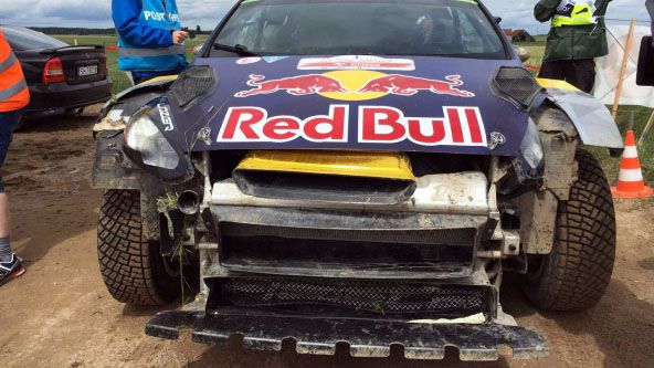 Mobil Ford Fiesta WRC geberan Sebastien Ogier yang kehilangan bemper depan di WRC Polandia 2017. (Foto-WRC)