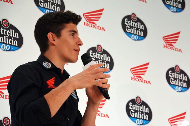 Marc Marquez dalam acara sponsor Estrella Galicia di Sao Paulo Brasil 2017. (Foto/twitter) Marc Marquez dalam acara sponsor Estrella Galicia di Sao Paulo Brasil 2017. (Foto/twitter)