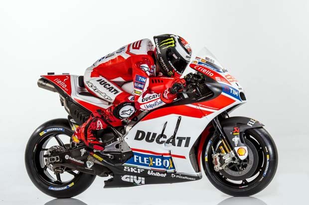 Motor Ducati Desmosedici GP17 dalam acara peresmian tim di Bologna. (Foto-Ducati)