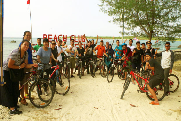 There're Rhino X-Triathlon in Tanjung Lesung Festival 2017