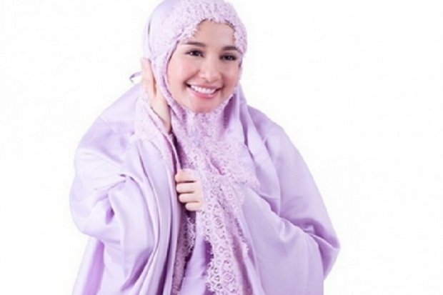 3 Pilihan Mukena Lebaran dari Dian Sastro hingga Nagita Slavina