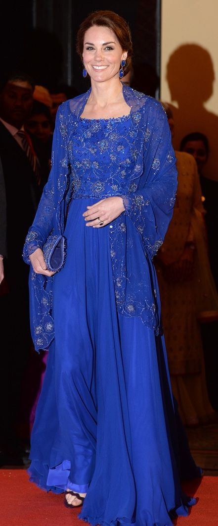 Deretan Baju Termahal Kate Middleton