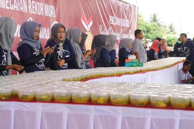 Pindang Gunung Pangandaran Raih Rekor MURI ke-8.755