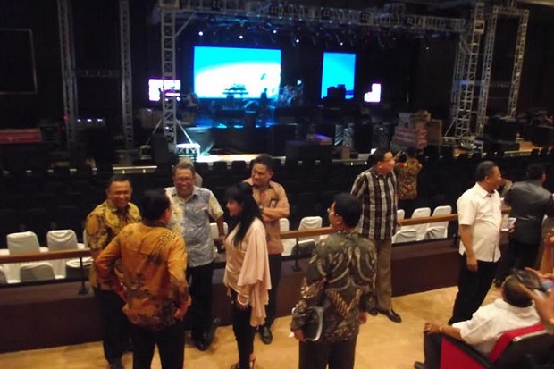 Tiket Konser David Foster di De Tjolomadoe Terjual Habis!