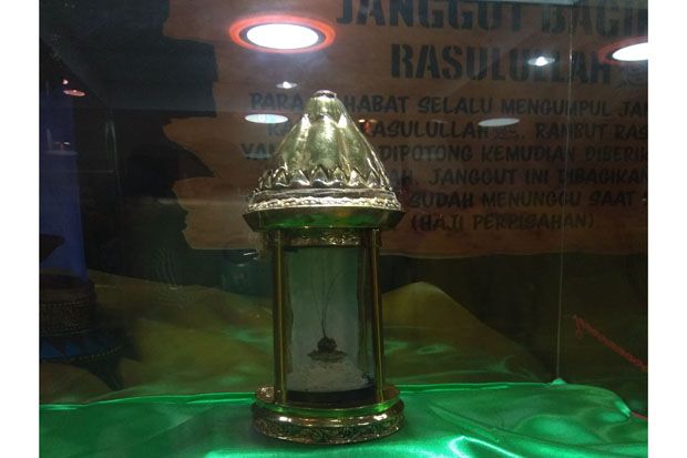 Indahnya Artefak Rasulullah SAW Ketika Dipamerkan di Medan