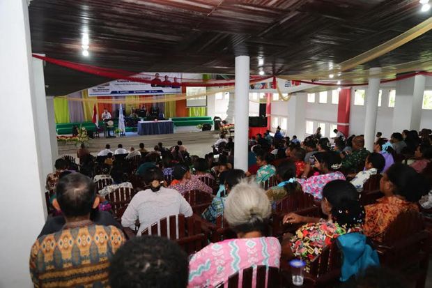 Chairman & CEO MNC Group Hary Tanoesoedibjo (HT) saat menghadiri Dialog Kebangsaan di GBI Penuai, Manokwari, Papua, Jumat (10/3/2017).