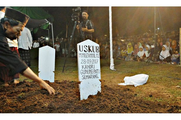Aksi Gus Muz Berdakwah dari dalam Kubur saat Nobar Film PKI Bikin Geger
