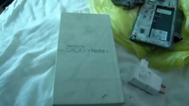 Baterai Note 4 Meledak Lukai Bocah, Keluarga Tuntut Samsung