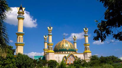 Destinasi Wisata Halal Indonesia