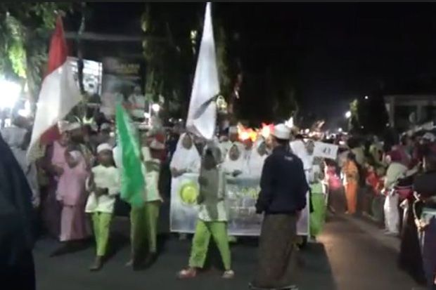 Ribuan Warga Semarakkan Tahun Baru Islam di Kuningan