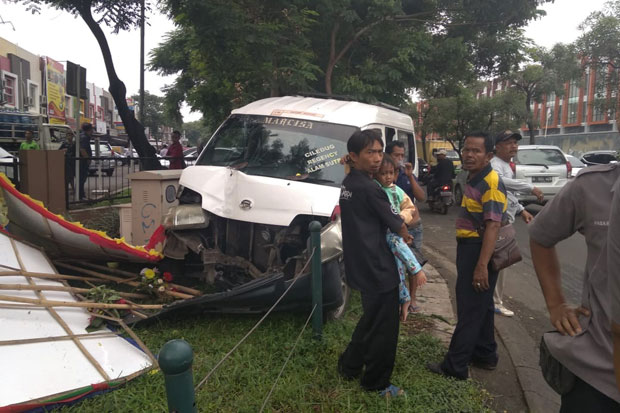 Ditabrak dari Belakang, Driver Ojek Online Tewas di Alam Sutera