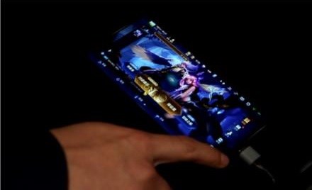 Tampilkan Versi 5G, Kecepatan Unduh Oppo Reno Capai 1 GB dalam 6 Detik