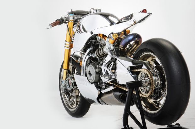 Ortolani Telanjangi dan Siksa Ducati Panigale1199 S