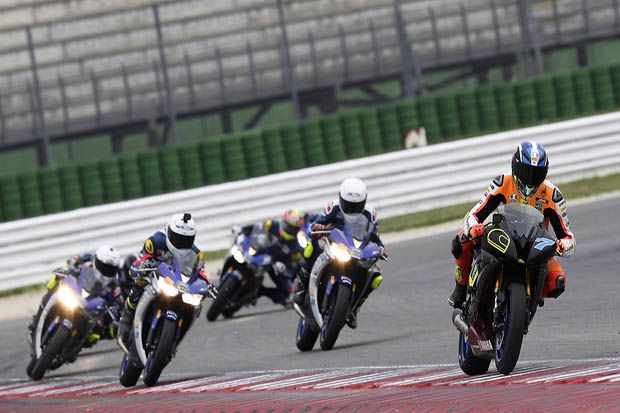 Para peserta Yamaha VR46 Master Camp 2017 di Sirkuit Misano. (Foto-Yamaha)