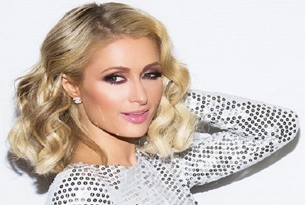 Paris Hilton Bersaksi Melawan Hacker