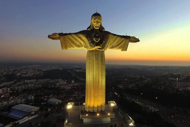 Patung Yesus Terbesar di Dunia