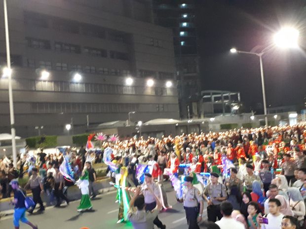 Ribuan Warga Ibu Kota Ikuti Pawai Obor Jakarta Muharram Festival