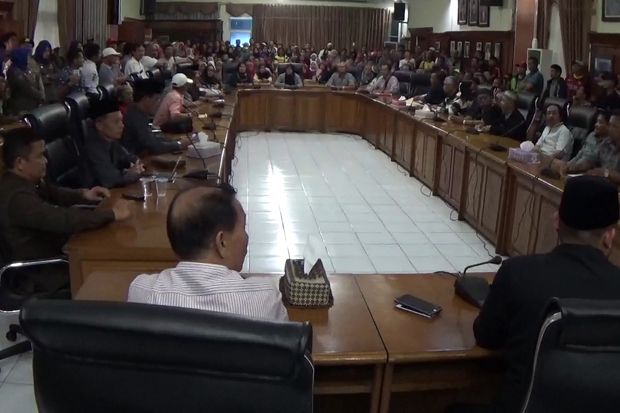 Tolak Direlokasi, Pedagang Korban Kebakaran Mengadu ke DPRD Bukittinggi