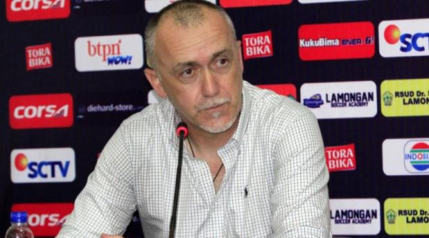 11 Pelatih Korban Keganasan Putaran Pertama Liga 1 2017