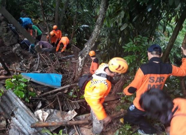 Wanita Pemilik Salon Kecantikan TIN di Semarang Hilang Terbawa Longsor