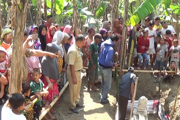 Makam Kuno Ditemukan Utuh Terkubur di Kedalaman 1,5 Meter