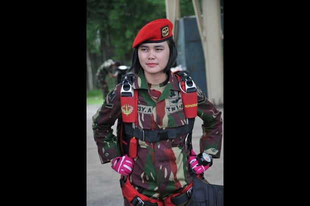 Prajurit Kopassus Akan Beraksi di Langit Cilegon