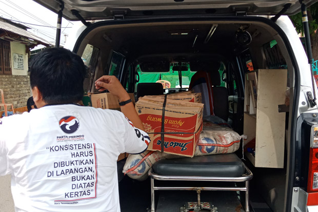 Partai Perindo Bantu Korban Kebakaran di Gambir
