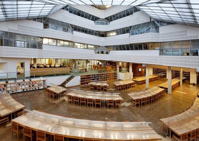 10 Bangunan Universitas Spekatakuler di Dunia