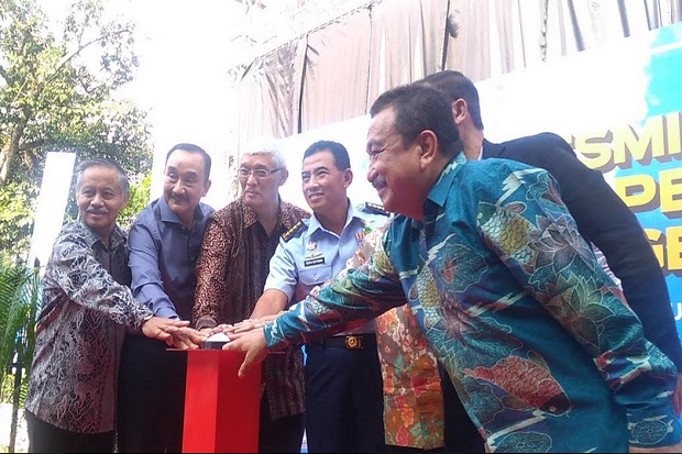 Pensiun, Pesawat Tempur F-5 Tiger Dipajang di Taman Lalu Lintas Bandung