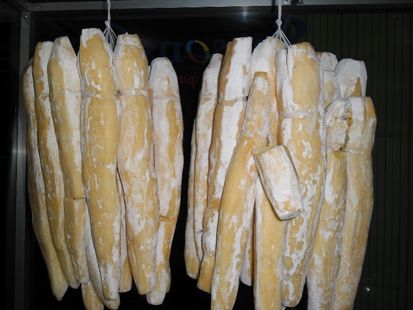 10 Oleh-Oleh Makanan Khas Indonesia Paling Populer