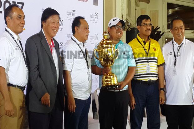 Nikmati Golf Kunci Panuphol Pittayarat Juara Indonesia Open 2017