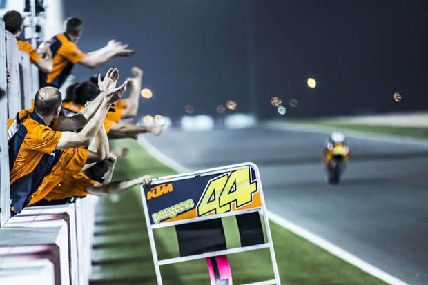 Pol Espargaro (Red Bull KTM Factory Racing Team) di MotoGP Qatar 2017. (Foto-KTM) 2