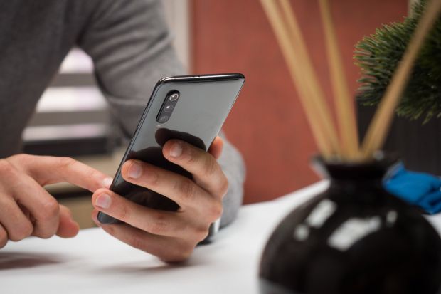 Apakah Anda Bingung Pilih Ponsel Flagship Harga Terjangkau? Ini Panduannya