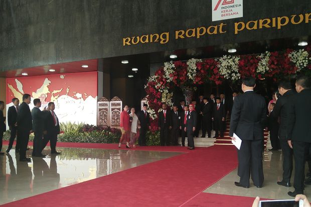 Busana Para Srikandi Jokowi Saat Hadiri Sidang Paripurna di DPR